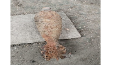 নোয়াখালীতে খননের সময় মর্টার শেল উদ্ধার